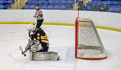 48: Canucks vs Welland Jr Cdns Feb 25 2022-049