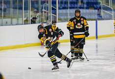 5: Warmup Canucks vs Welland Jr Cdns Feb 25 2022-005