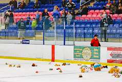 122: Teddy Bear toss  Dec 16 2022-005